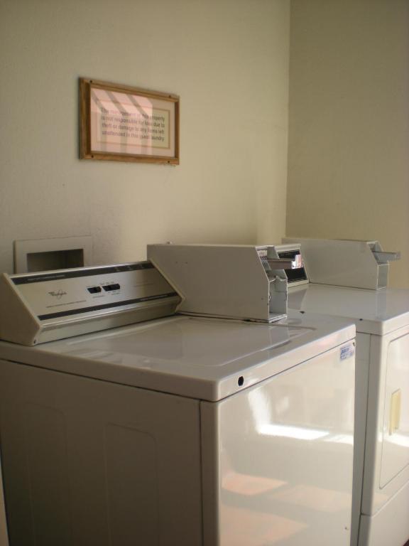 Travelers Inn - Phoenix Bagian luar foto