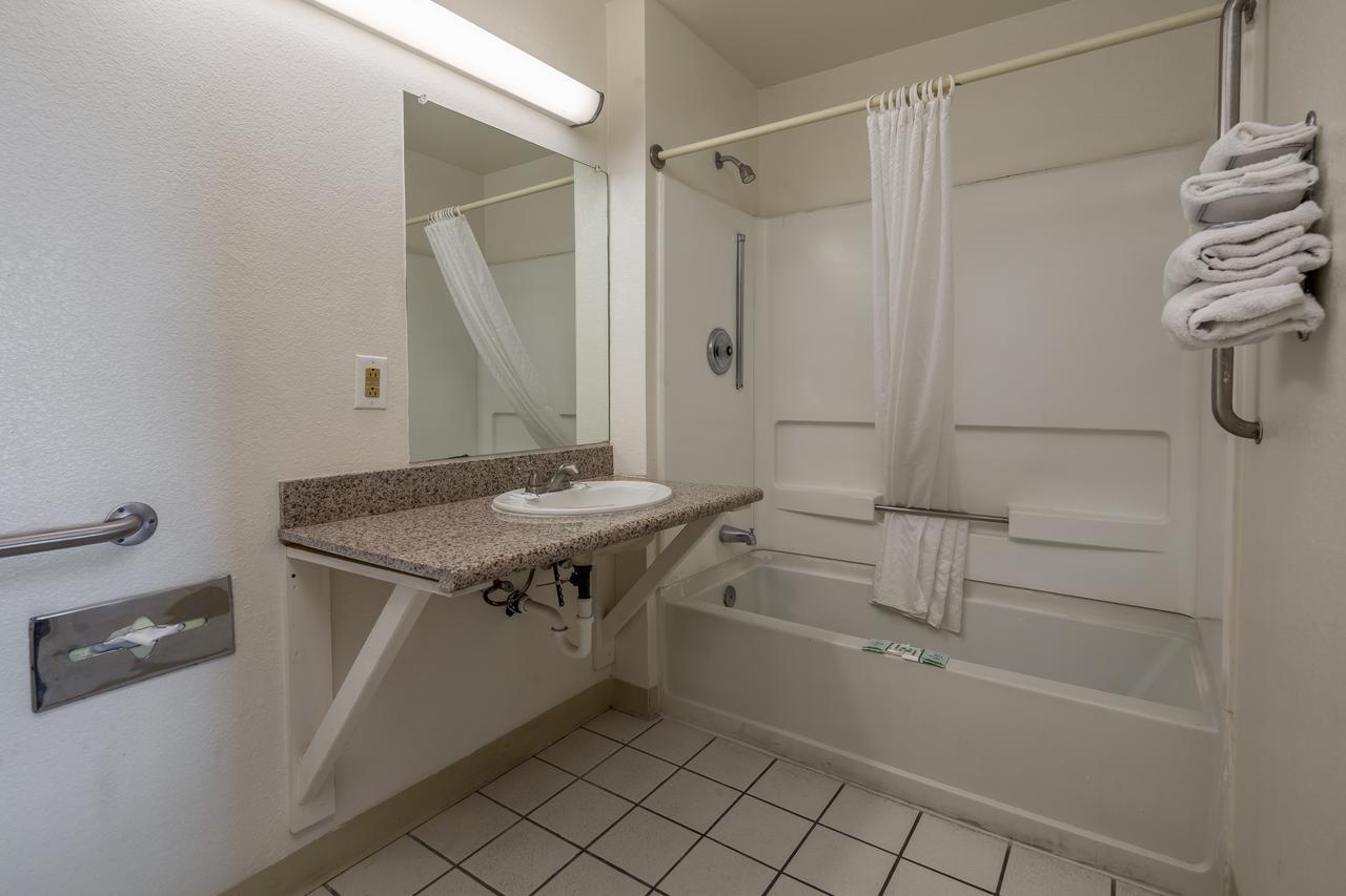 Travelers Inn - Phoenix Bagian luar foto