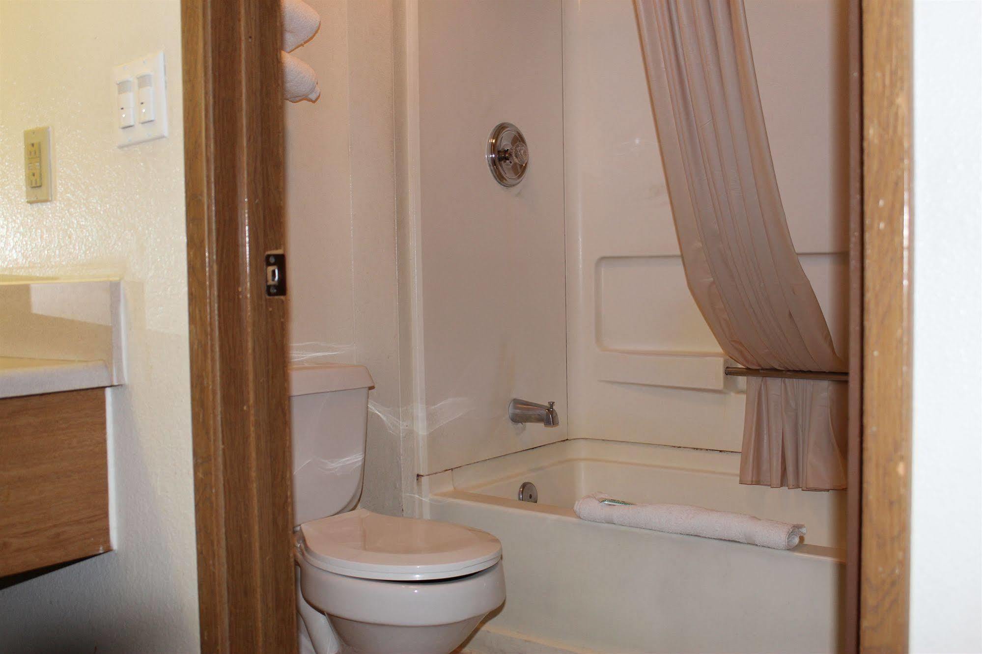 Travelers Inn - Phoenix Bagian luar foto